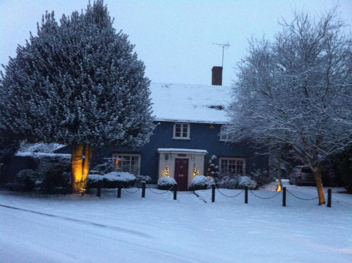 Bonningtons Stansted Self Catering Hotel Stansted Mountfitchet Bilik gambar